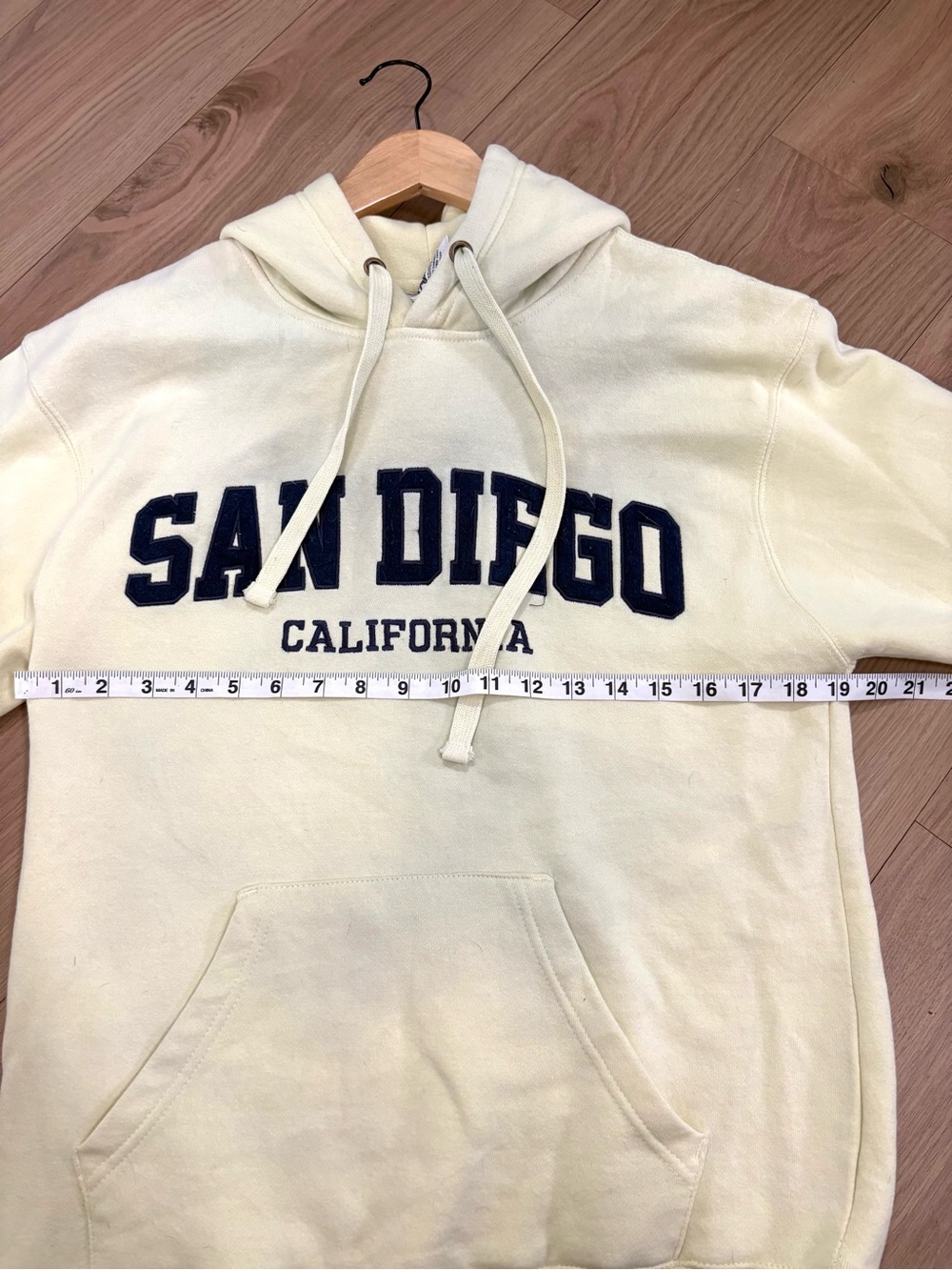 Pacific & Co San Diego California Cream Hoodie Sweatshirt Medium - Picture 9 of 10